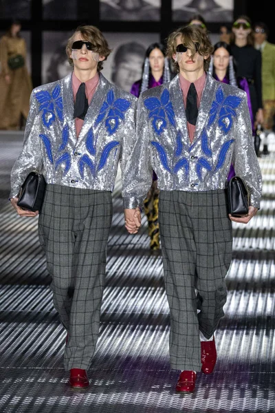 Look 7
